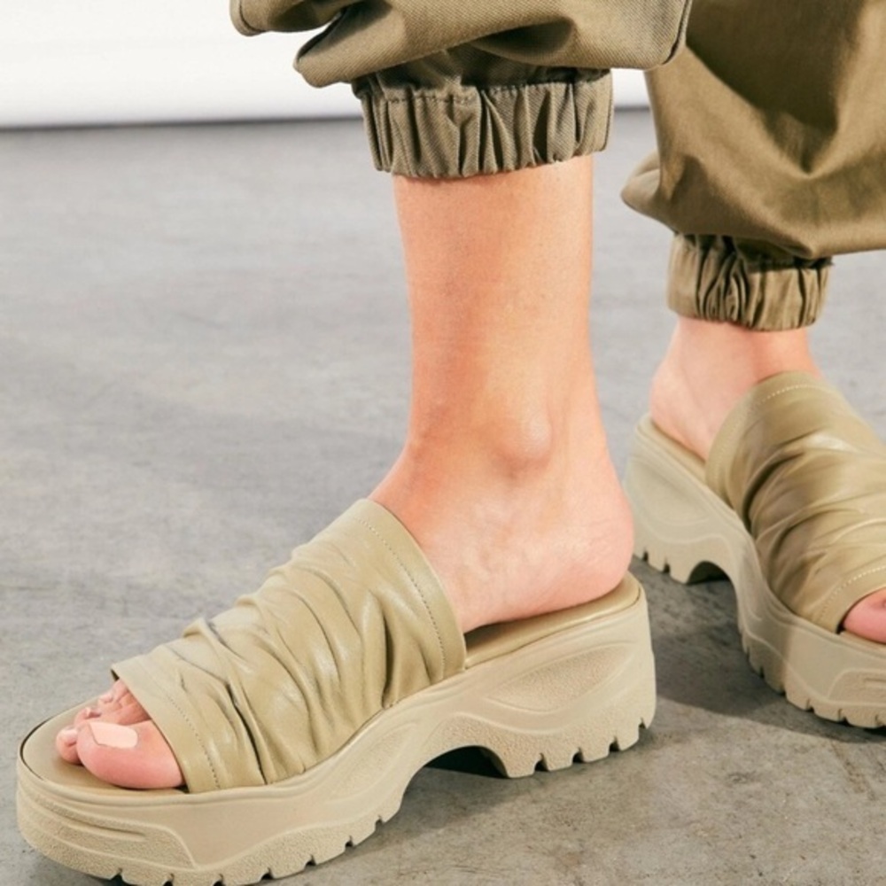 Free People Poolside Sporty Platform Sandal Slides Chunky Khaki Size 9.5 (40)